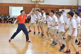 普荷斯在 2001 年新秀赛季即缴出 .329 打击率与 37 轰，开启了他在圣路易斯的十年统治